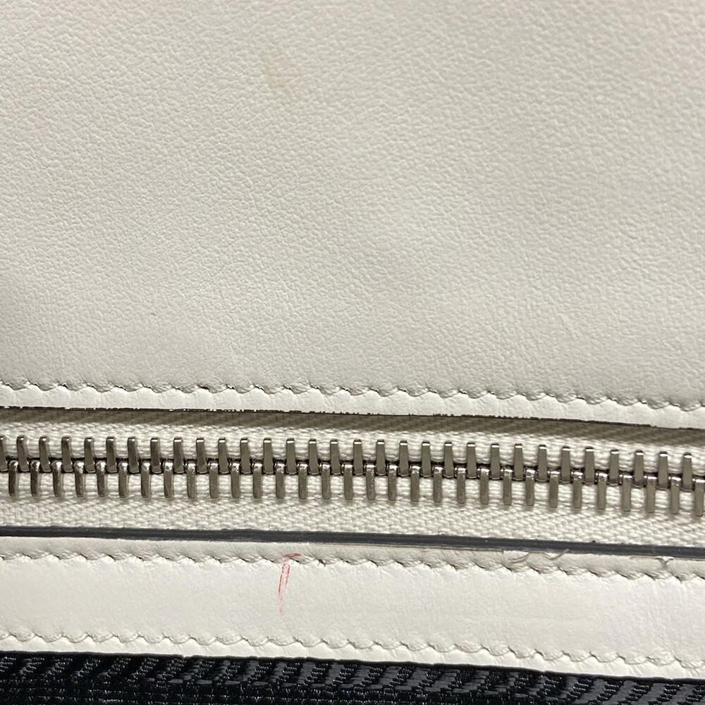 Prada Tote Bag - Picture 14 of 15